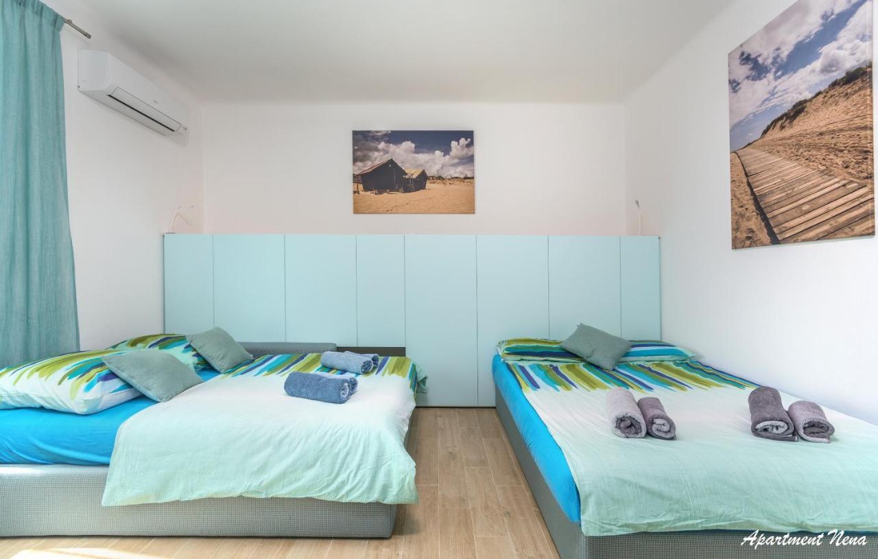 Apartmani Nena i Ilka Pola Esterno foto